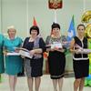 Вручение подарков специалистам